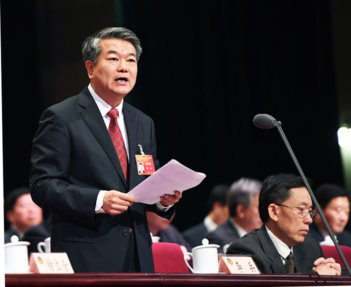 aa  省政協(xié)常務(wù)副主席李兵主持開幕大會.jpg