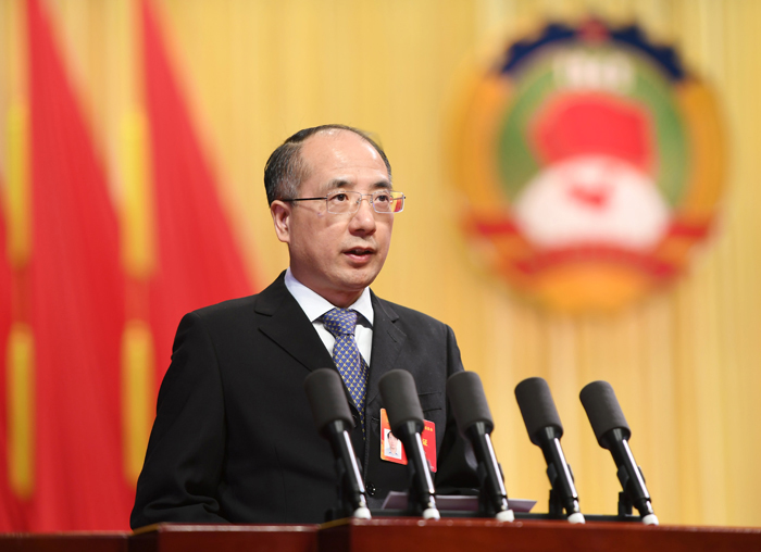 aa  省政協(xié)副主席張柏青作《中國人民政治協(xié)商會議湖北省第十二屆委員會常務(wù)委員會關(guān)于十二屆一次會議以來提案工作情況的報(bào)告》 湖北畫報(bào) 張璨龍攝.jpg