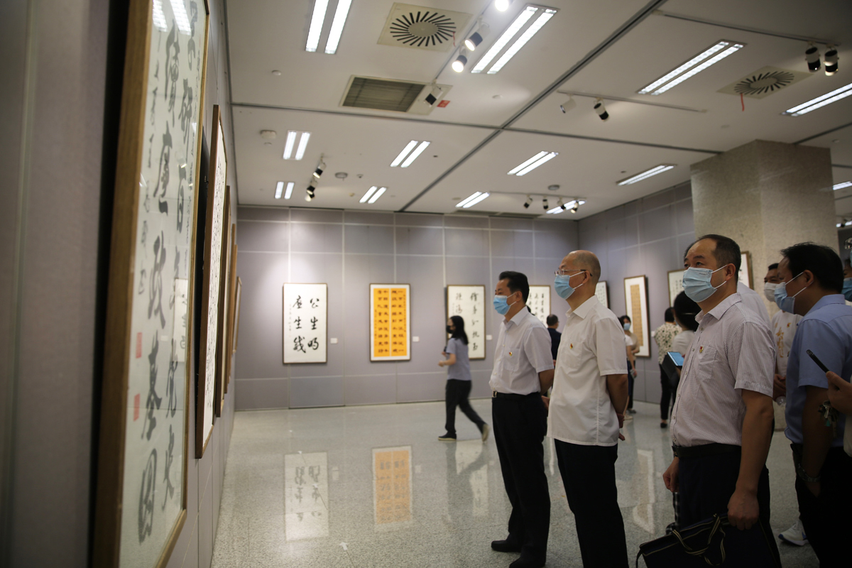 周向陽.jpg 周向陽.jpg