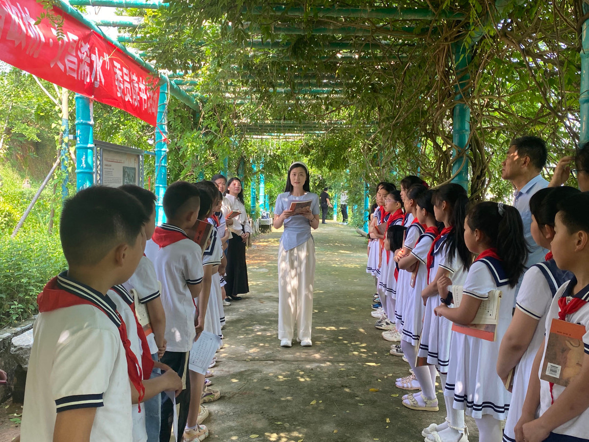 5.18委員讀書(shū)活動(dòng)2 (1).jpg 5.18委員讀書(shū)活動(dòng)2 (1).jpg