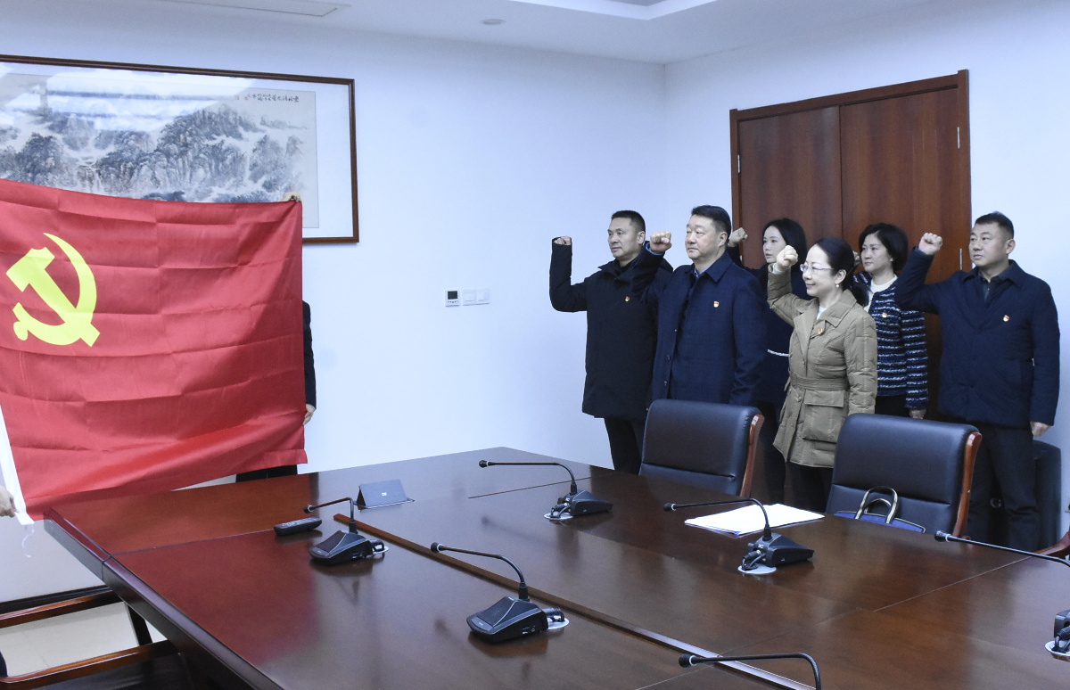 624051296.jpg 624051296.jpg