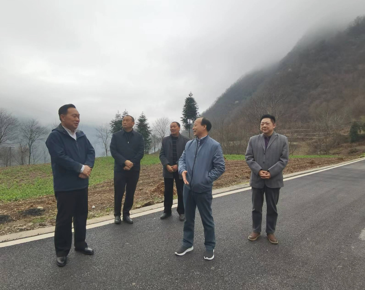 1182617783.jpg 1182617783.jpg