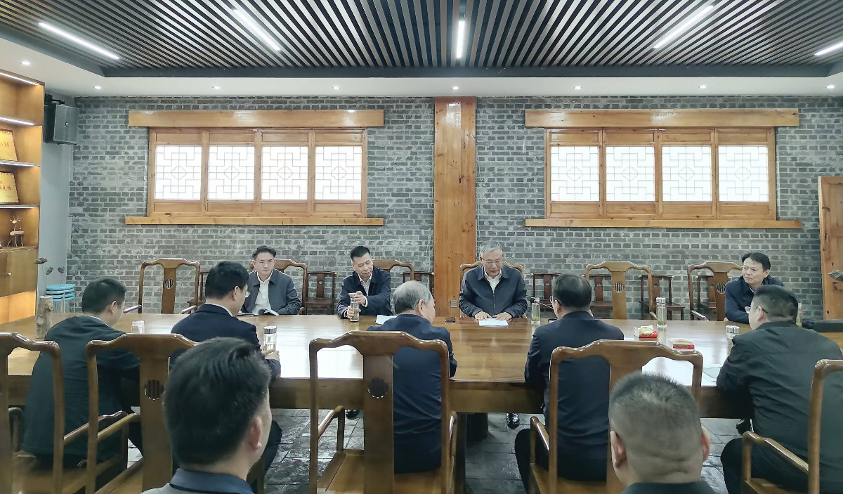 1932528307.jpg 1932528307.jpg