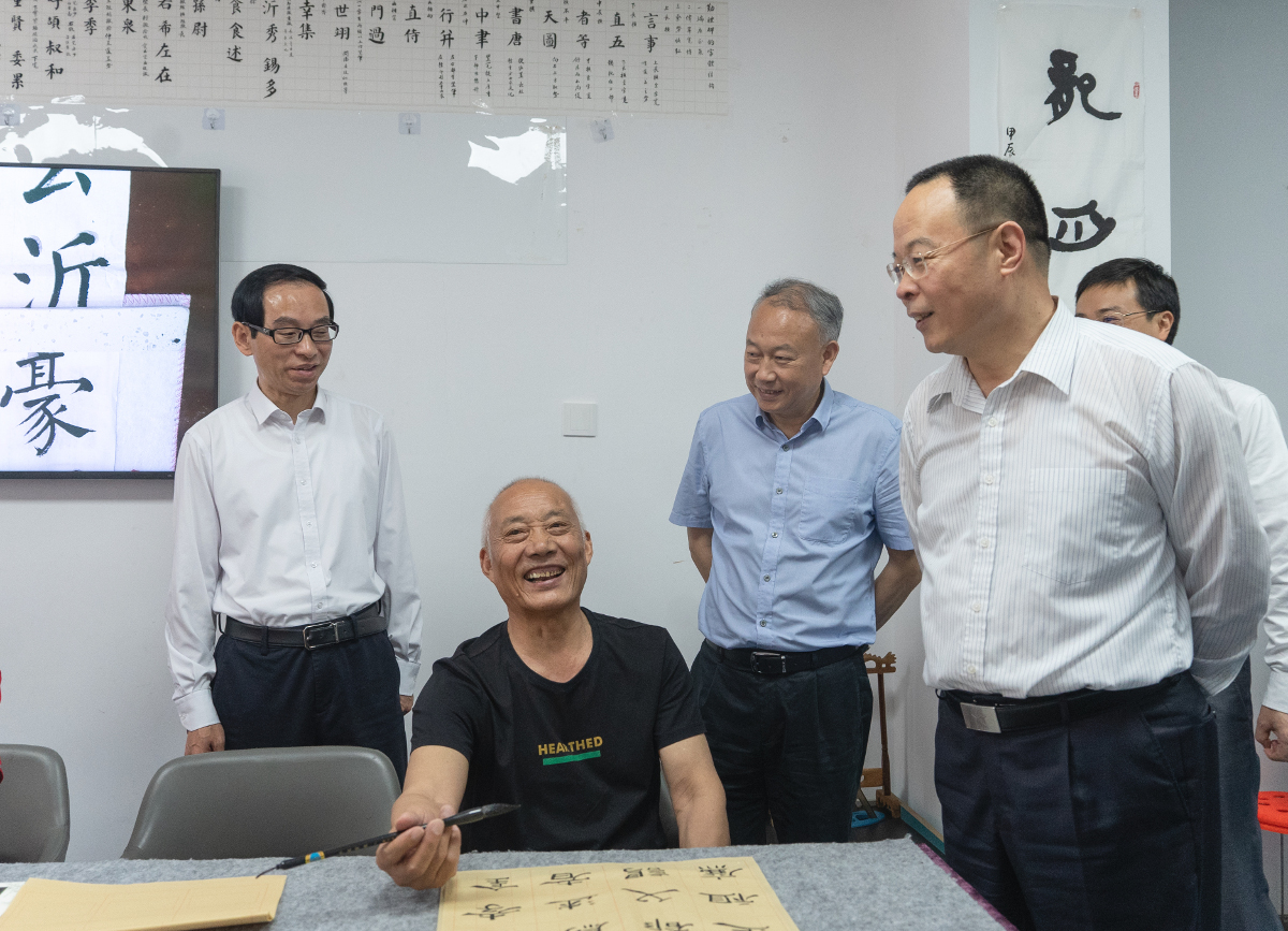 575543650.jpg 575543650.jpg