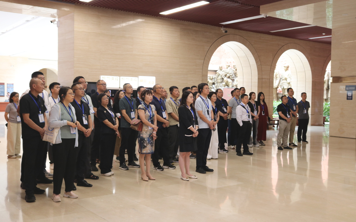 1延安革命紀(jì)念館.jpg 1延安革命紀(jì)念館.jpg